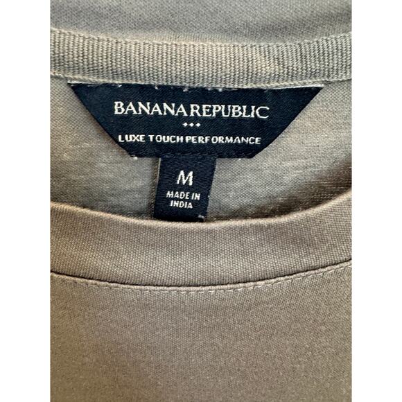 Banana Republic Men’s Luxe Touch Performance Tee – Light Brown – Size Medium - Picture 2 of 8